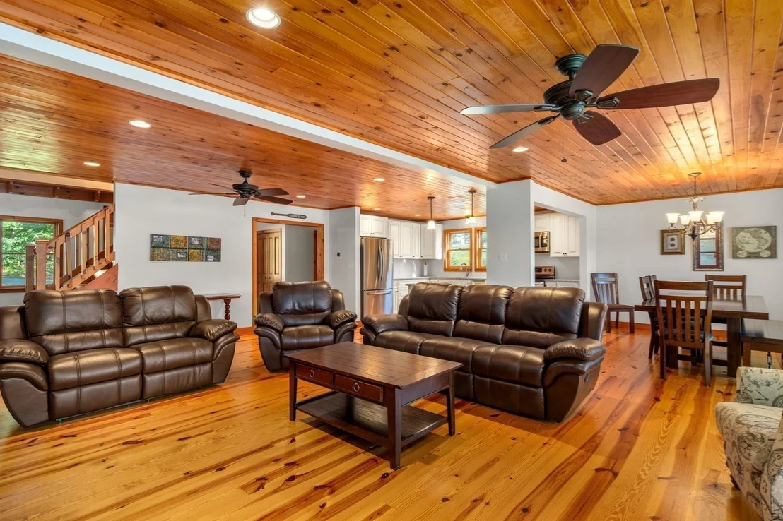 Photo of 10 Klondike Rd