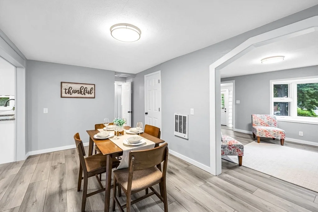 Photo of 83 Rolf Ave