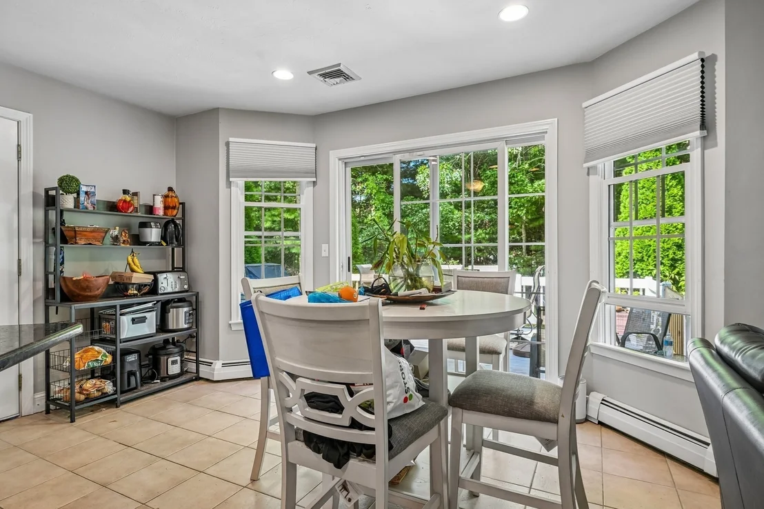 Photo of 8 Tiffany Rd