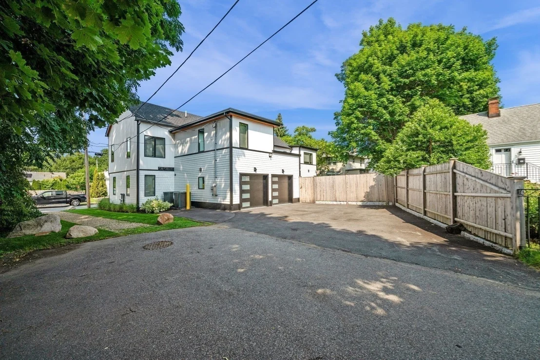 Photo of 8 Dennison Ave