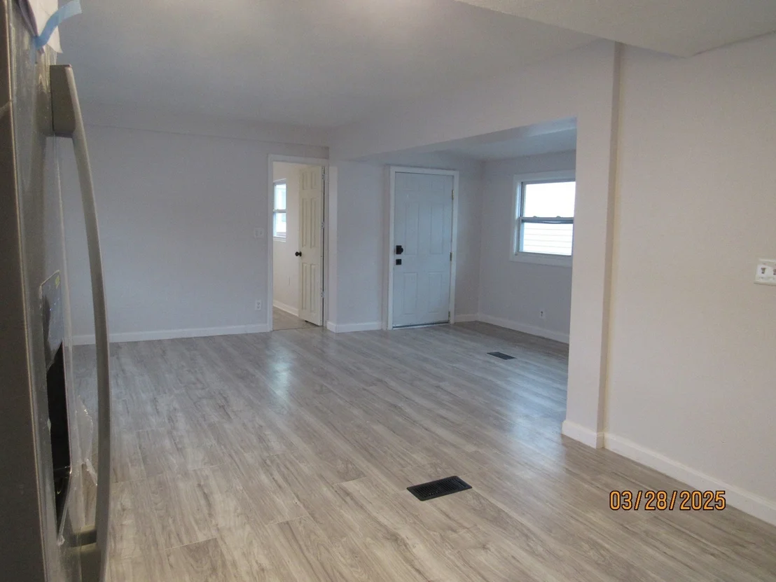 Photo of Unit 2 at 846 Broadway (Route 1)