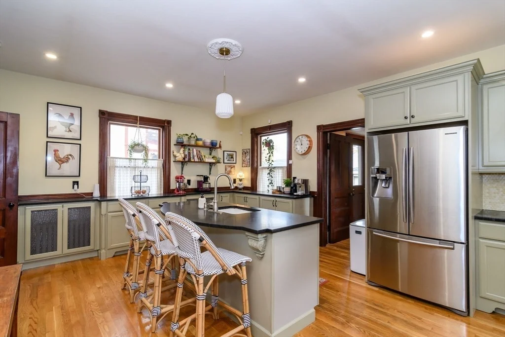 Photo of 16 Alexander St