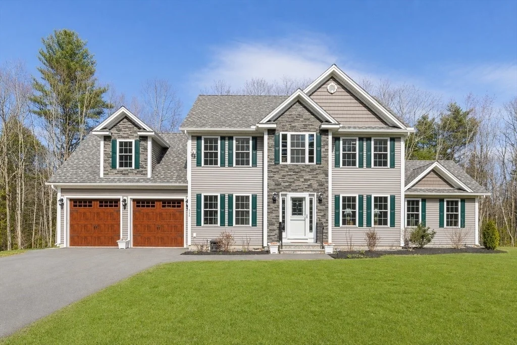 Photo of 526 Hubbardston Rd