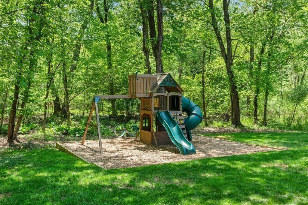 Photo of 11 Longmeadow Road