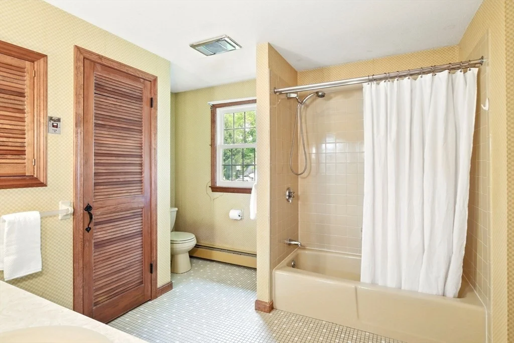 Photo of 45 Yankee Circle