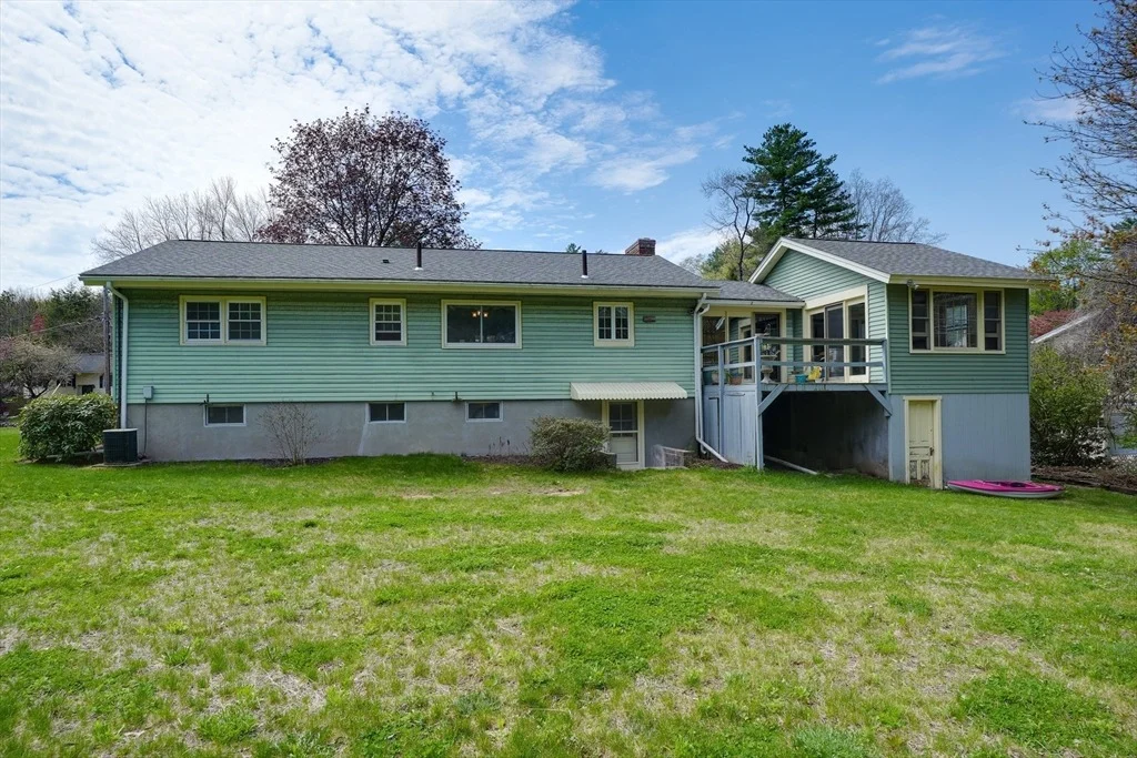 Photo of 14 Mohawk Dr