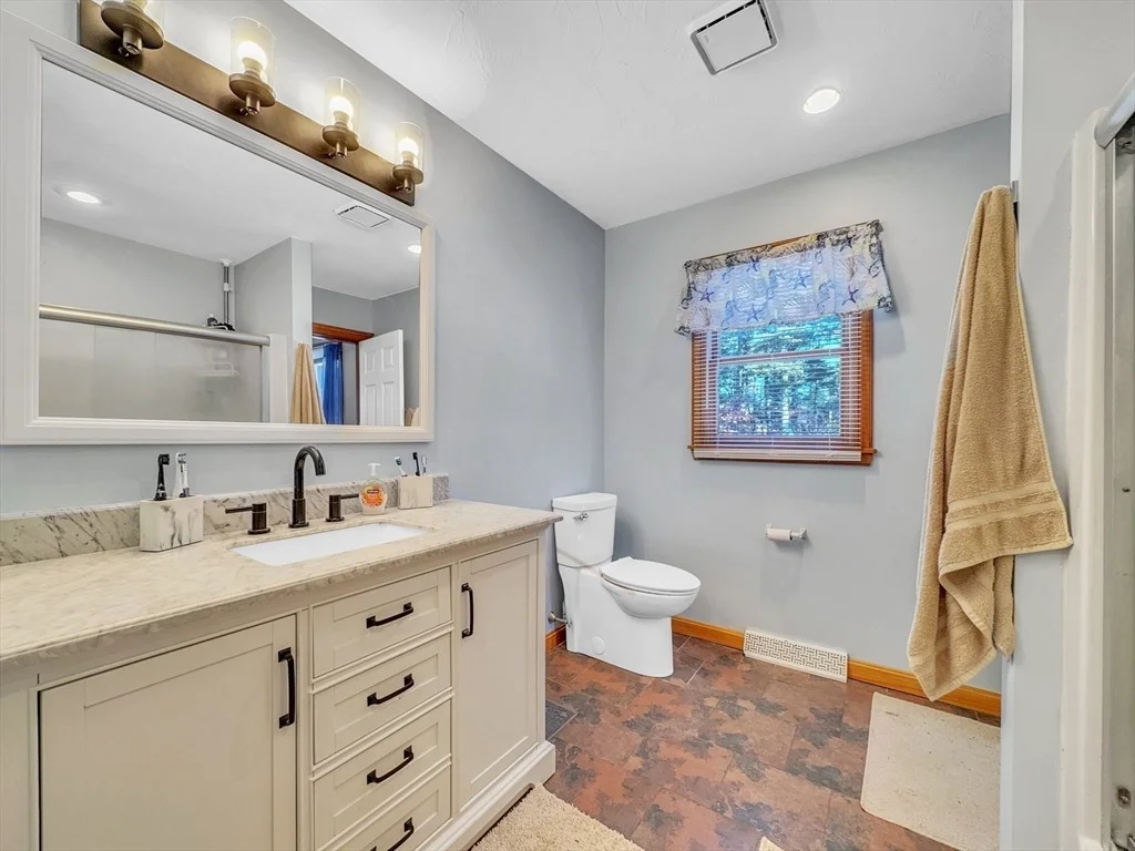 Photo of 5 Richfield Cir