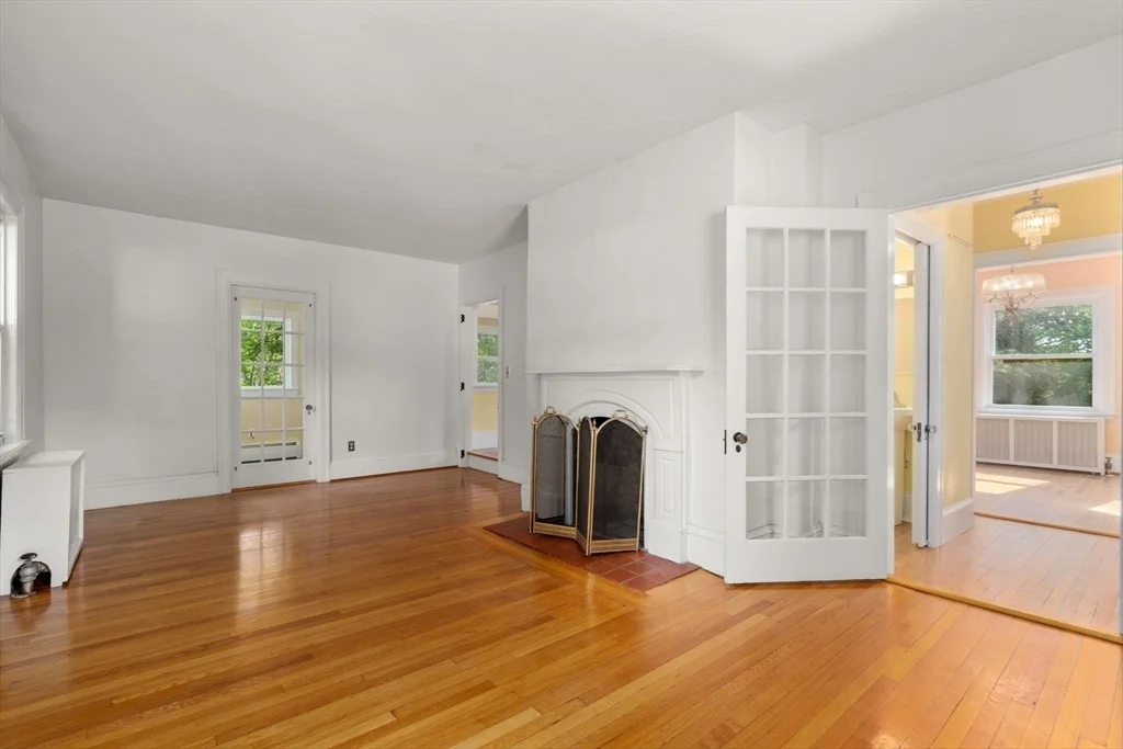 Photo of 1231 Pleasant St