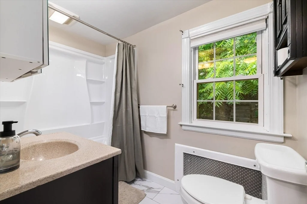 Photo of 30 Saint Elmo Rd