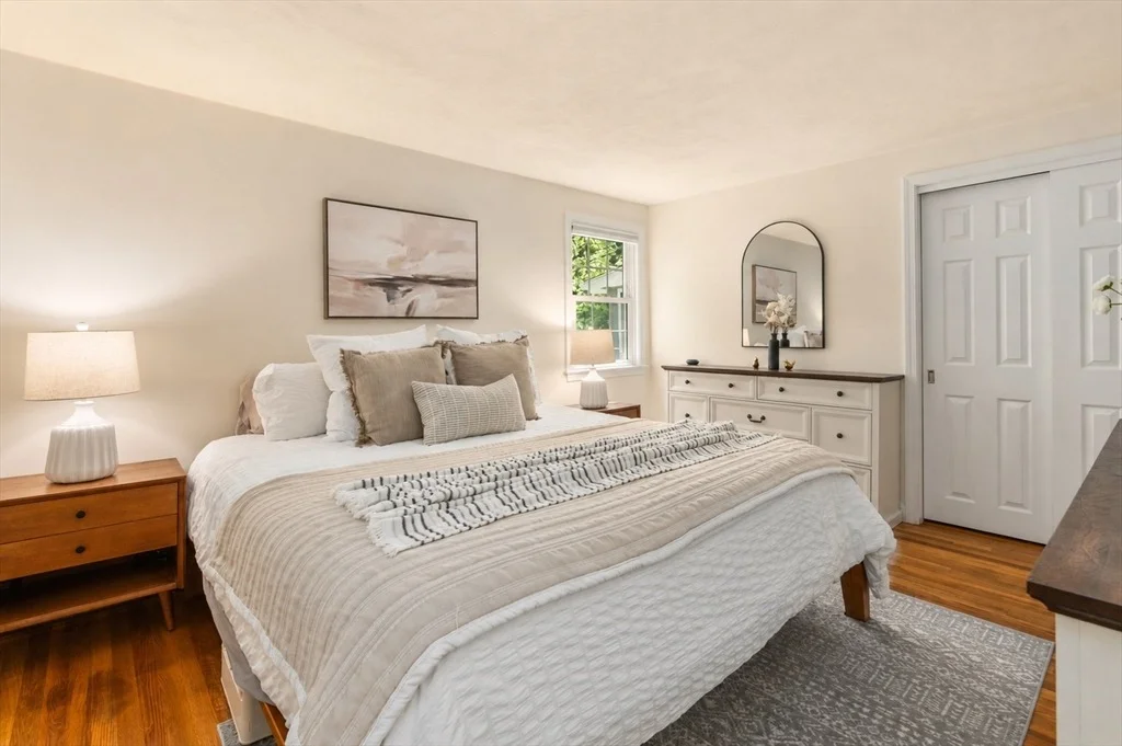 Photo of 11 Longmeadow Road