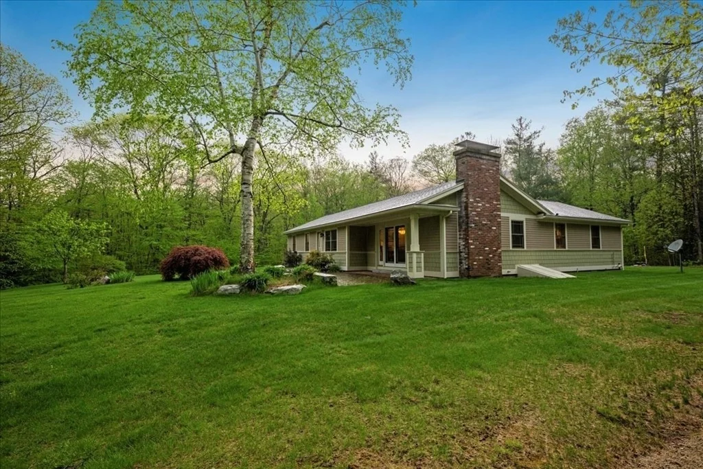 Photo of 26 Beaman Rd
