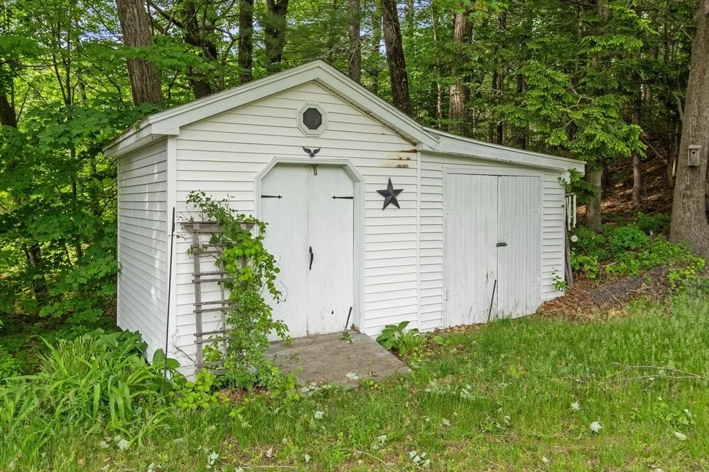 Photo of 10 East Road