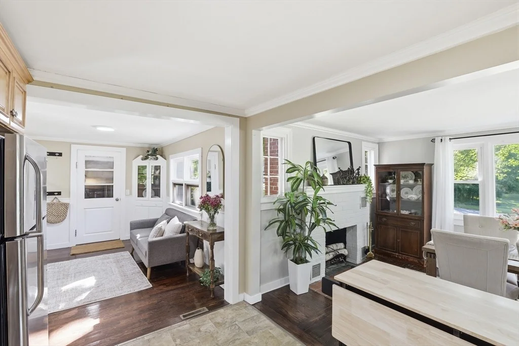 Photo of 111 Pleasant Street