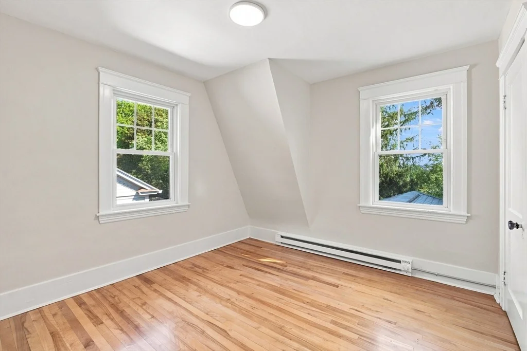 Photo of 31 Barnard Rd