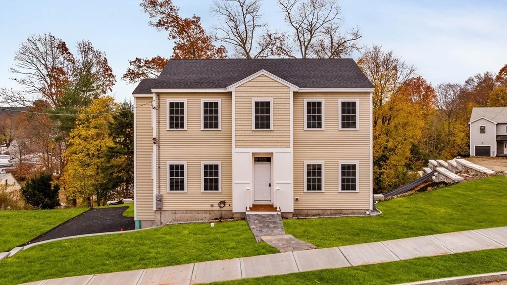 Photo of 391 Sprague St