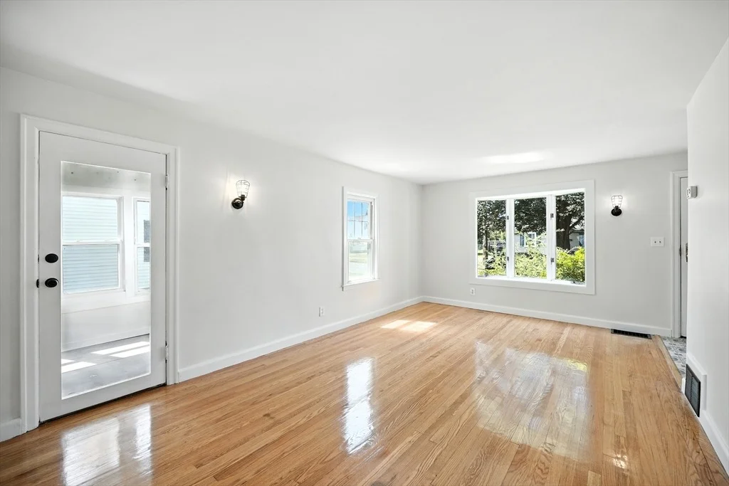 Photo of 17 Marquette St