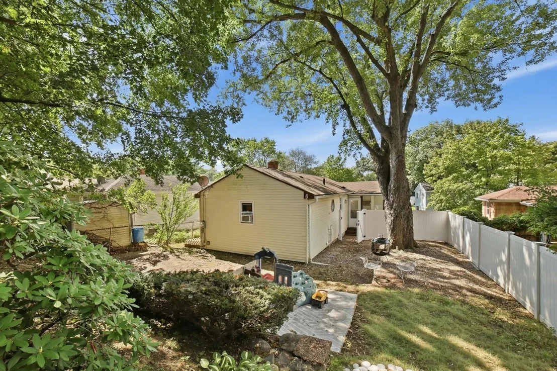 Photo of 19 Harold St