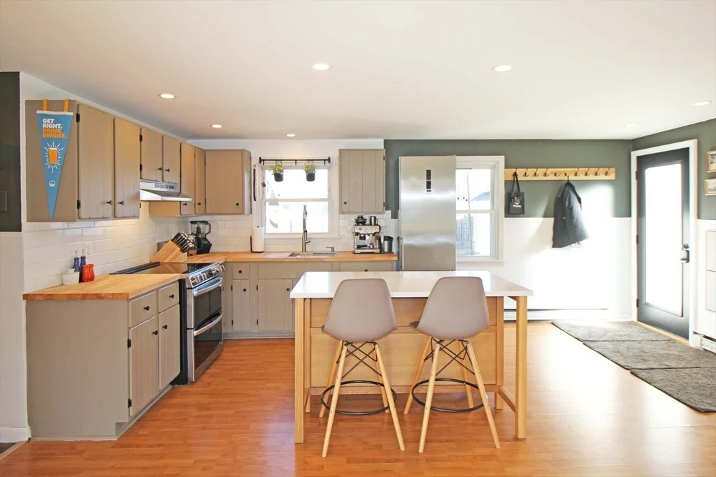 Photo of 23 East Maple Street