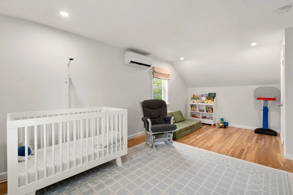 Photo of 152 Sprague St
