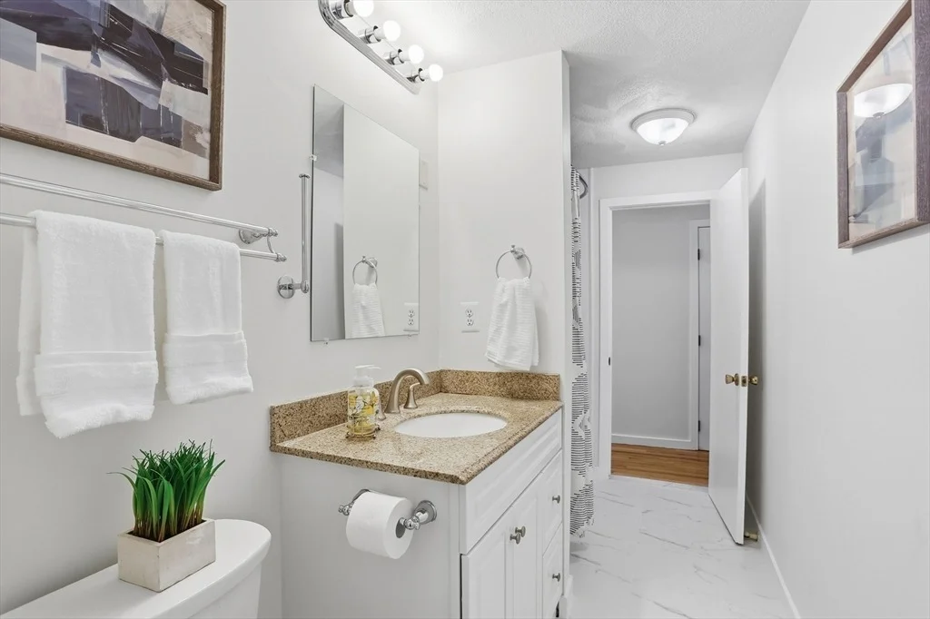 Photo of 25 Glenridge Drive