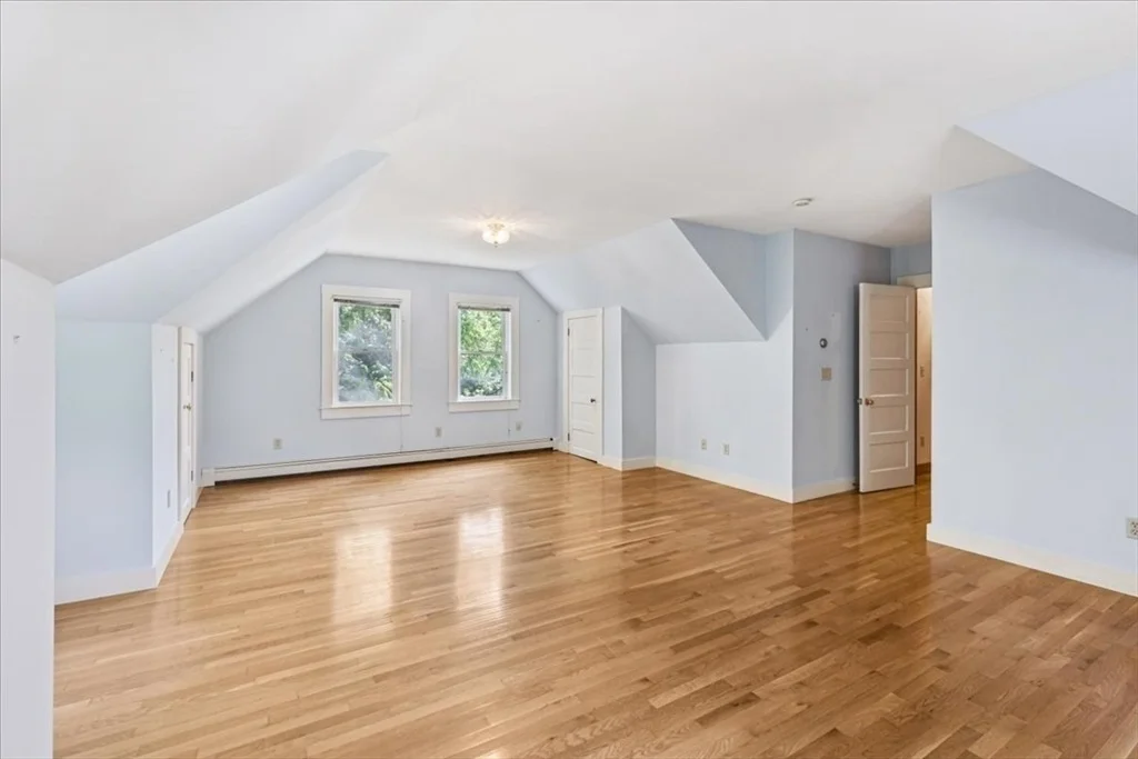 Photo of 16 River Rd