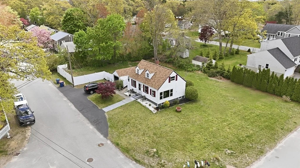 Photo of 7 Highland Bay Dr