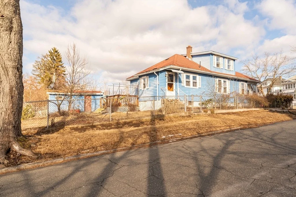 Photo of 112 Lyons St