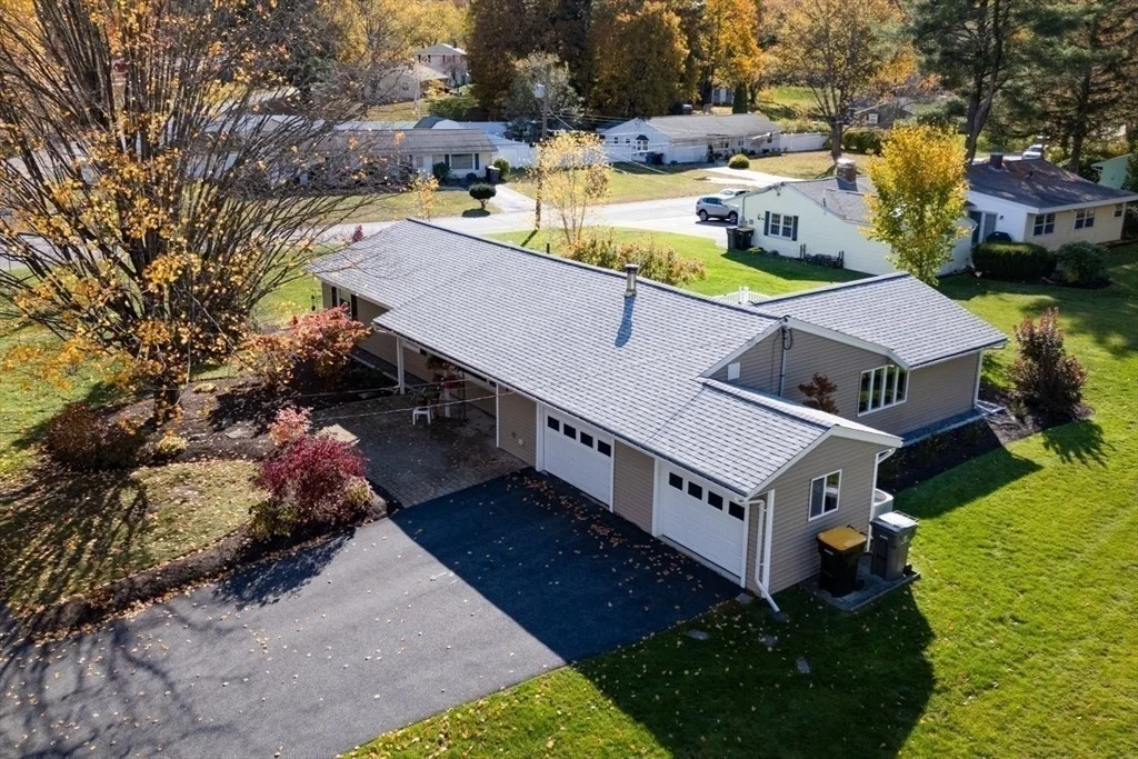 Photo of 36 Ruthellen Rd