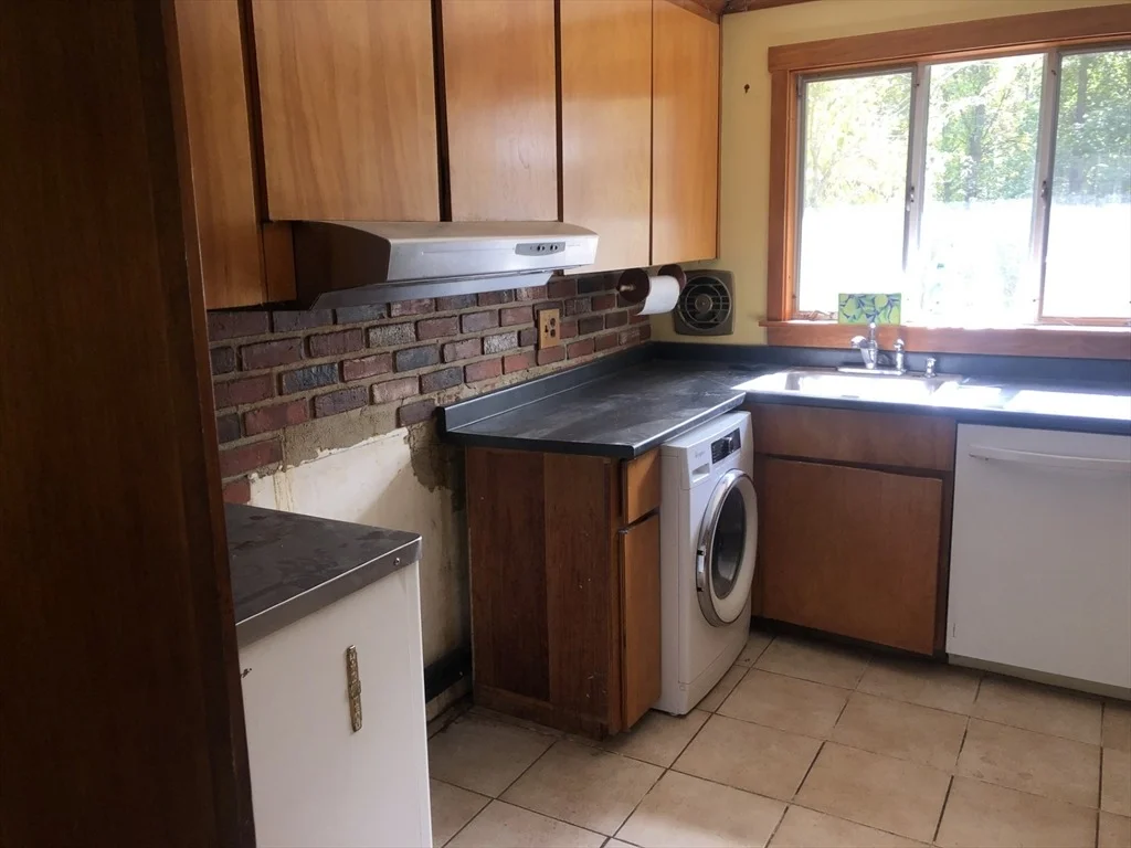 Photo of 35 Ida Ave