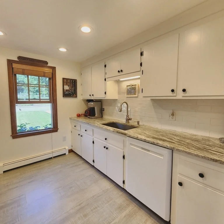 Photo of 143 Abbey Gate Rd