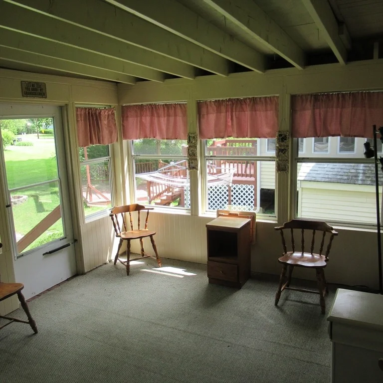 Photo of 82 Fox Ave