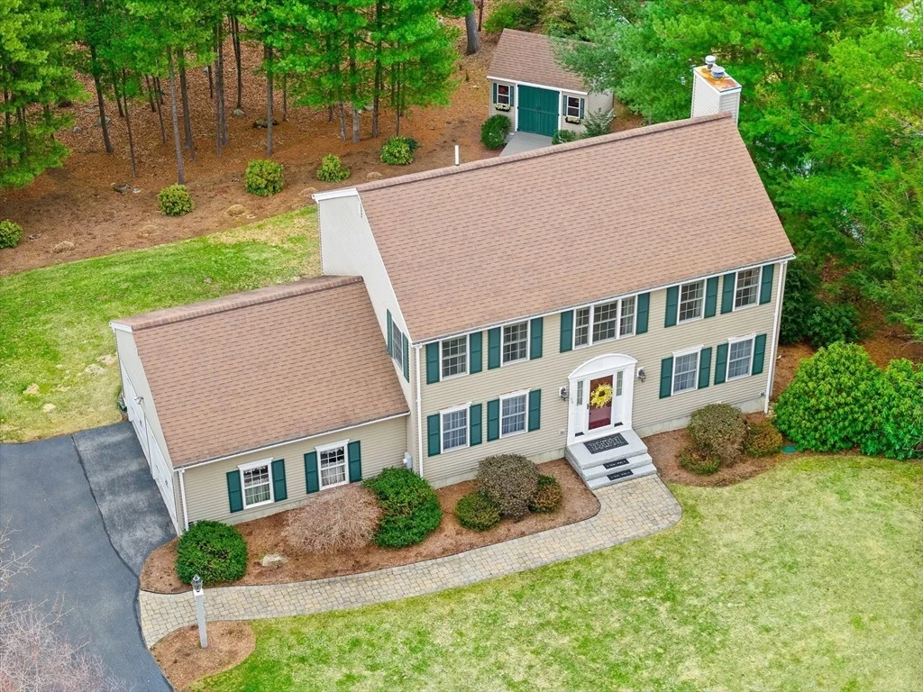 Photo of 16 Christopher Dr