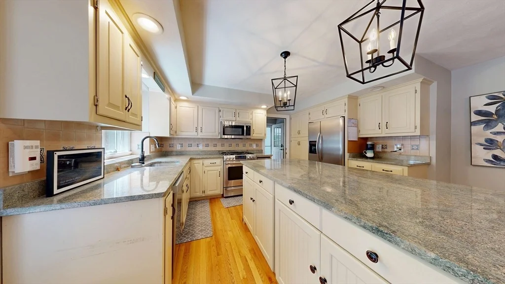 Photo of 4 Burnham Dr