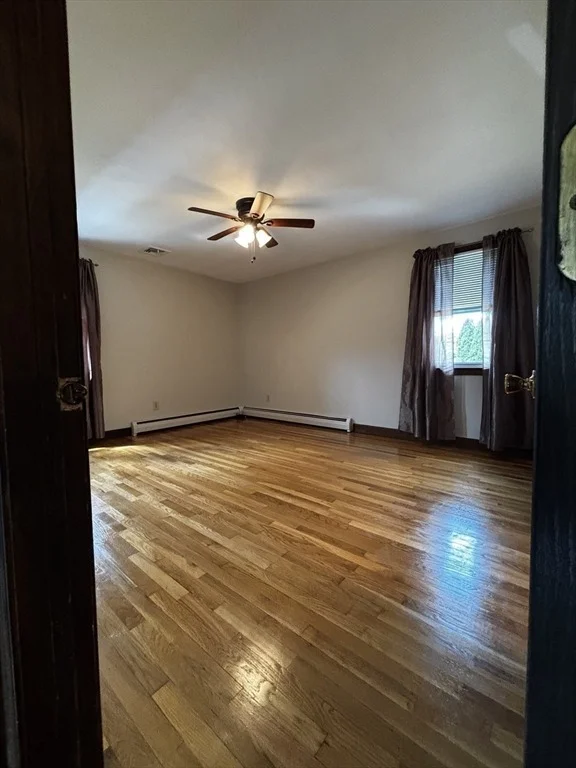 Photo of 860 Main St.