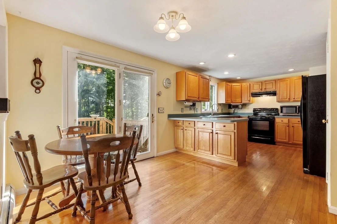 Photo of 144 N Row Rd