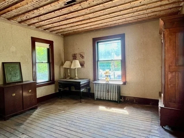 Photo of 107 Riverside Drive