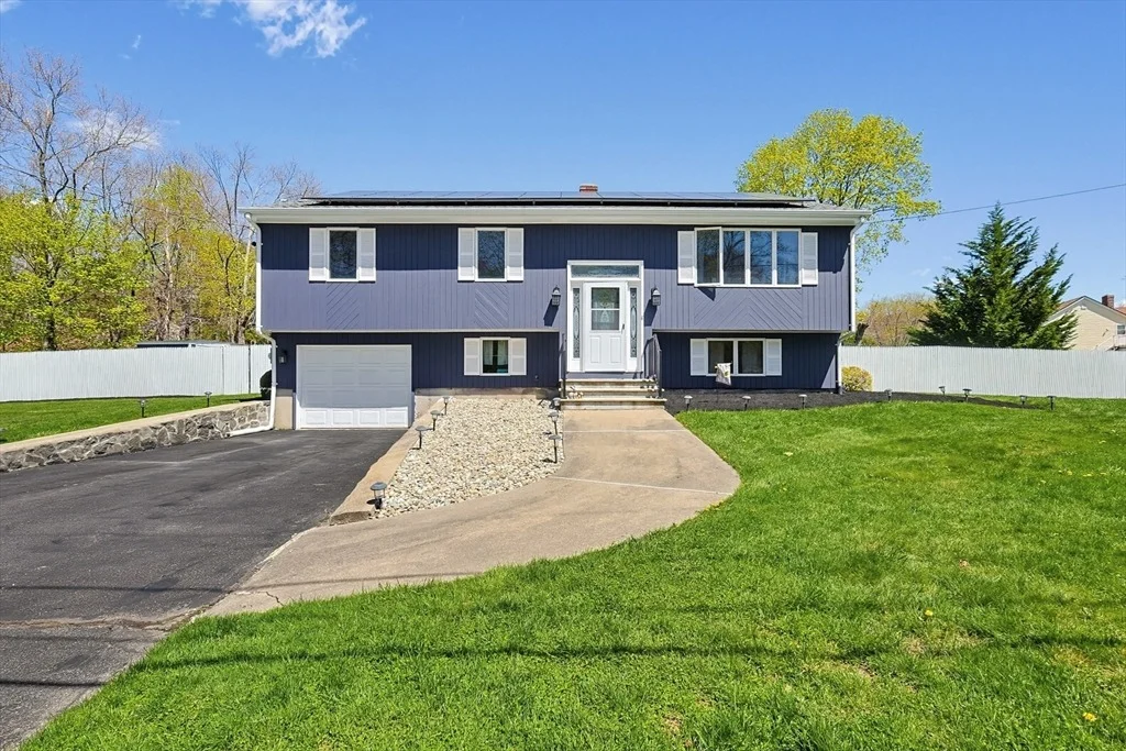 Photo of 132 Jean Dr