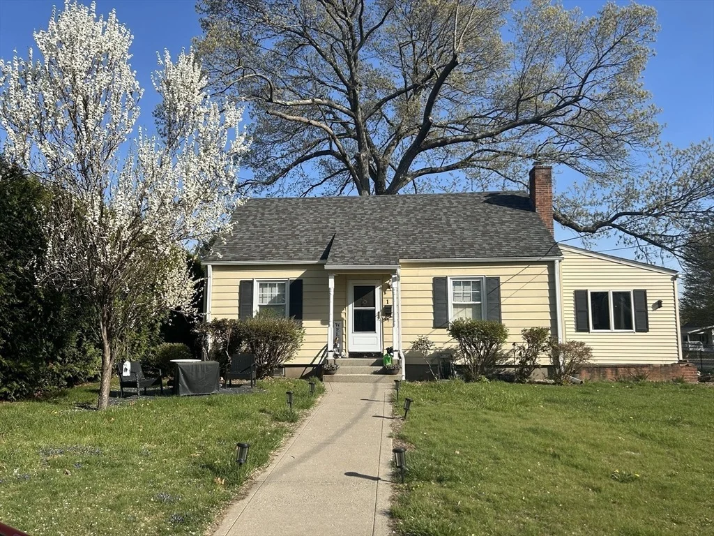 Photo of 1 Stratford Rd