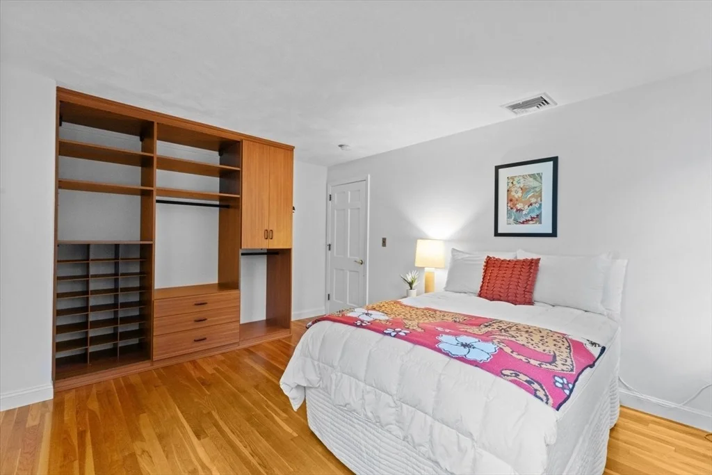 Photo of 6 Phillips Rd