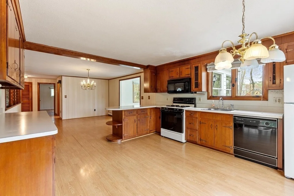 Photo of 108 Lowell Rd