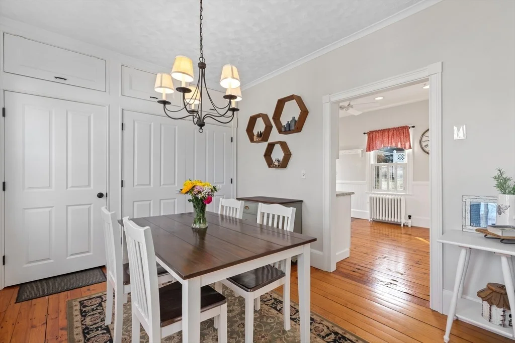 Photo of 4 White Ave