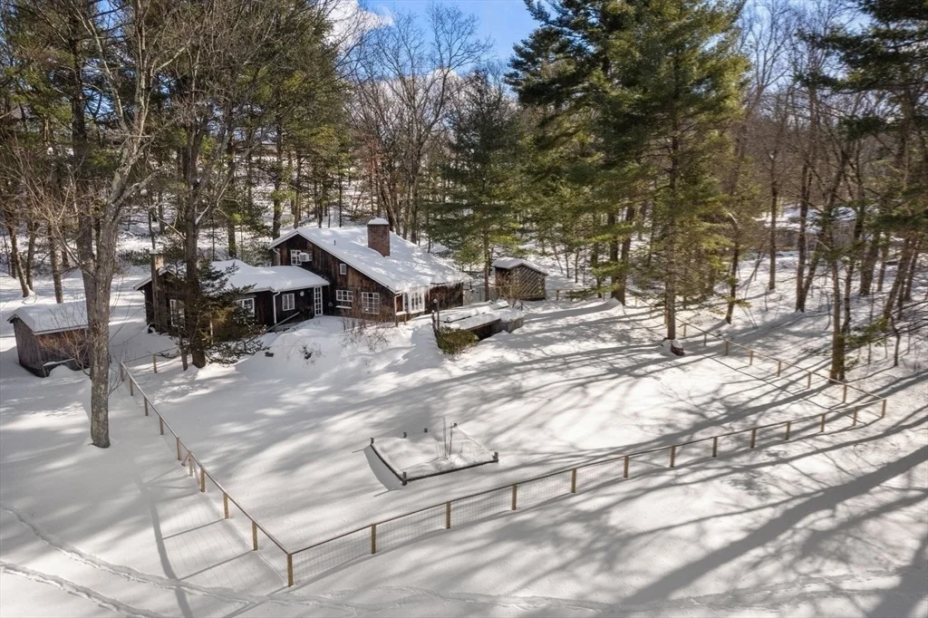 Photo of 77 Old County Rd.