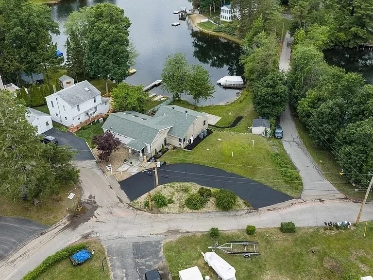 Photo of 23 Cove Rd