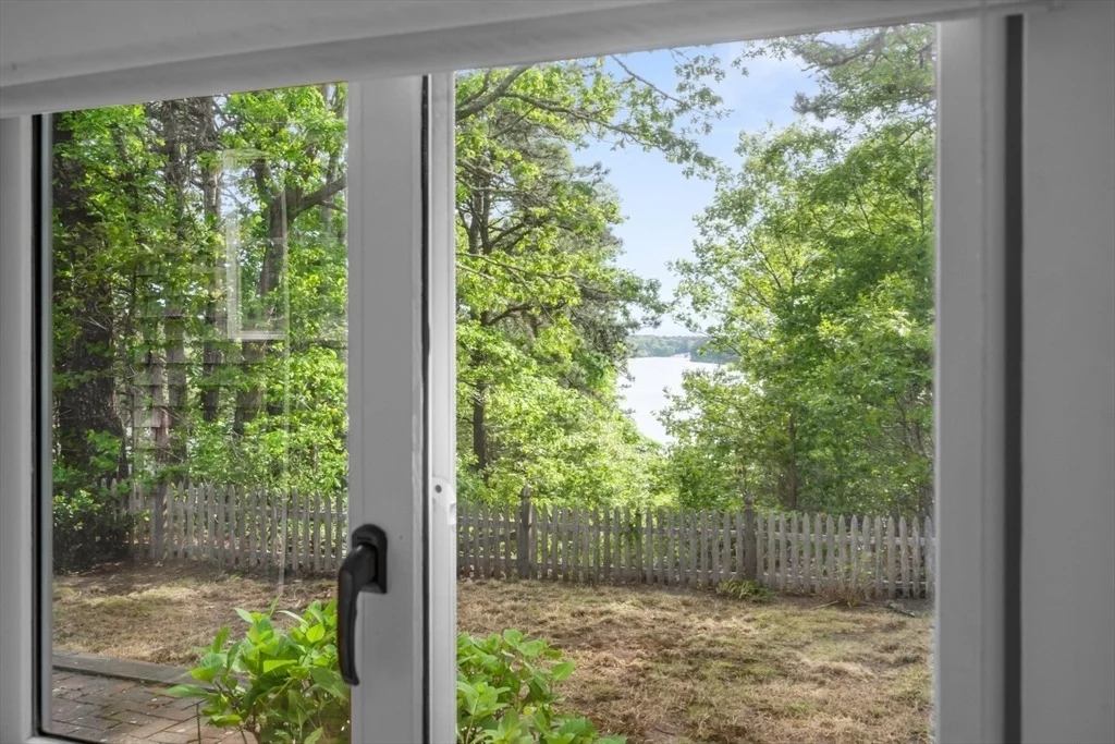 Photo of 272 Sheep Pond Dr
