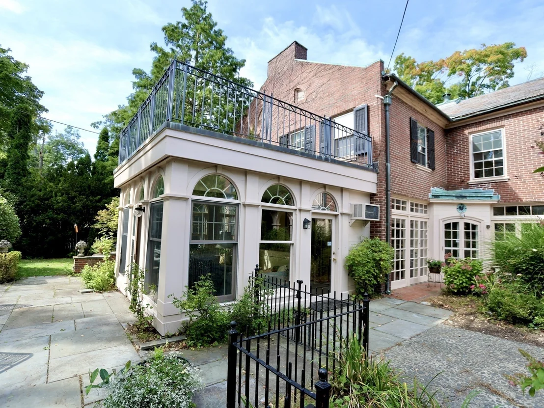 Photo of 112 Russell St