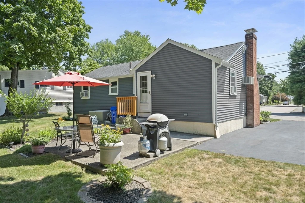 Photo of 38 Roseen Rd