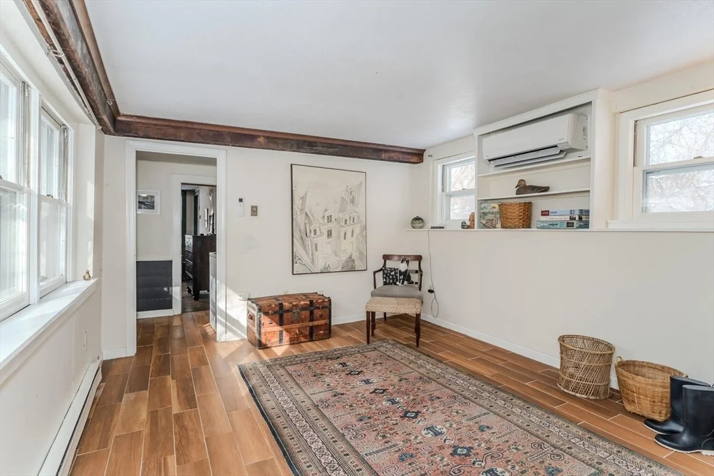 Photo of 111 Amherst Rd