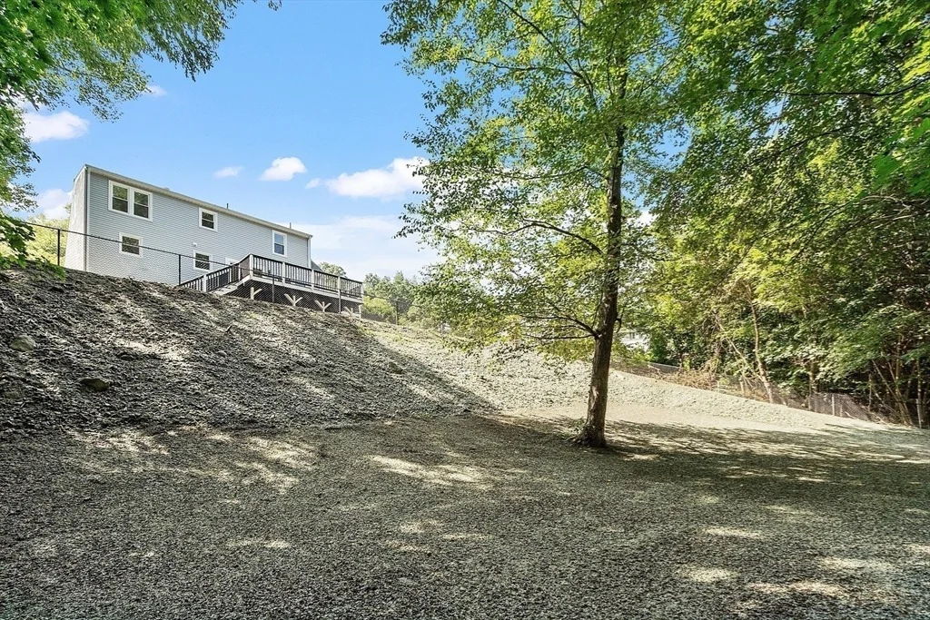 Photo of 129 Fort Meadow Dr