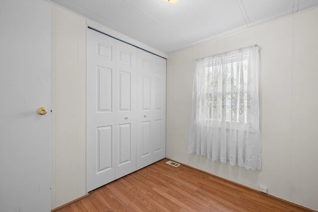 Photo of 33 Hilltop Rd