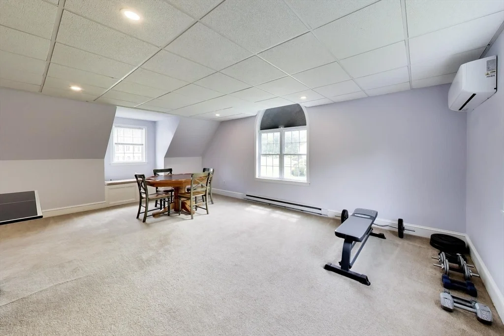 Photo of 24 Meadow Ln